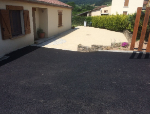 Création de cour avec enrobé - sable - pavé (1)